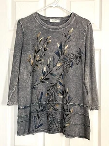 JESS & JANE Womens Whisper Print Layered Grey Blue Abstract Top Sz S NWT! - Picture 1 of 14