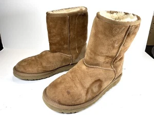 Women's Classic UGG Boots #5825 Size 6 - Used - Picture 1 of 6