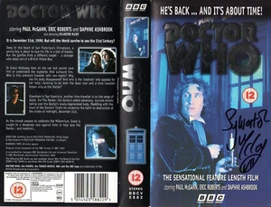 Doctor Who: TV Movie VHS Cover Signed by SYLVESTER McCOY - Imagen 1 de 1