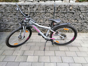 Mädchen-Fahrrad; Mountain-Bike; 26 Zoll; Marke: Lakes; Farbe: Grau mit pink