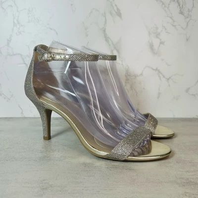 Bandolino, Muriel Oro Brillo Tacón Alto con Correa para el Tobillo, EE. UU. Mujer 8M Slingback Foto 1 de 4