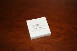 36 mm round red color filter from SBIG - Picture 1 of 1