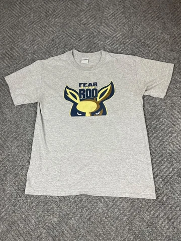 Vintage Akron Zips College T Shirt Mens Size Medium Gray Short Sleeve Adult Cover