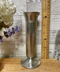 VINTAGE SOLID PEWTER MEDIUM 6.5” FLUTED &  FOOTED VASE, POLISHED PEWTER 711 - Picture 1 of 10