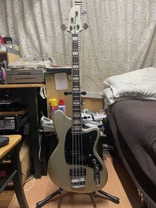 Ibanez Basso Elettrico Oro 4 Corde Confezione Sicura! - Foto 1 di 5