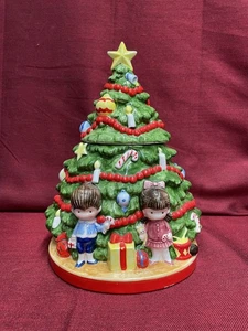 1978 JOAN WALSH ANGLUND CHRISTMAS TREE CHILDREN COOKIE JAR - Picture 1 of 8