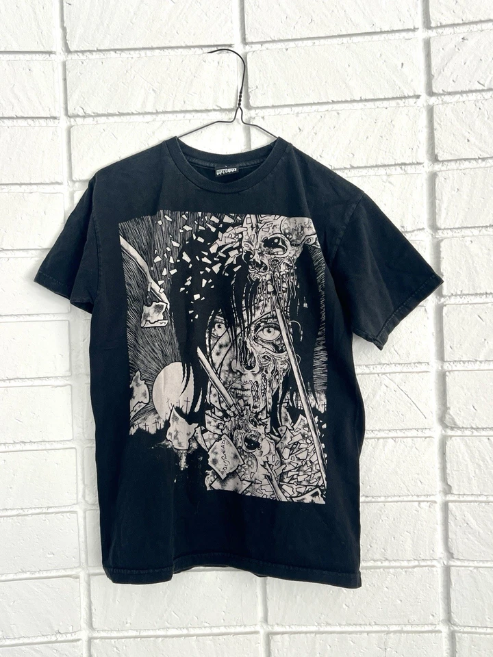Camisa Pushead De Colección Fifty24SF Pequeña Negra Rara Metallica inadaptada Arte Calavera  Foto 1 de 4