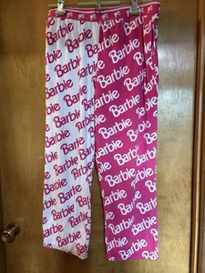 Barbie Nachtwäsche Schlafanzug Lounge Hose Größe L - Bild 1 von 3
