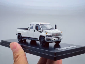 GOC 1:64 Scale White Topkick Muscle Pickup Diecast Metal Truck Collection NIB - Picture 1 of 7
