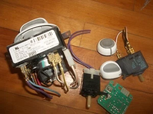 WHIRLPOOL TROCKNER TIMER MONTAGE 3976576A MIT EXTRA TEILEN SCHALTER KNÖPFE ETC. - Bild 1 von 1