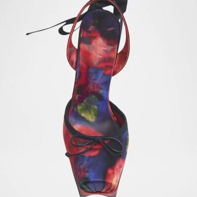 Sandalias de ballet con lazo de satén correa cruzada de tacón alto tacones finos de dedos cuadrados para mujer Foto 1 de 4