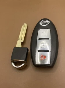 100% OEM Nissan Rogue Versa Pathfinder Smart Prox Key 3B CWTWBU729 E-key w/ chip - Picture 1 of 7