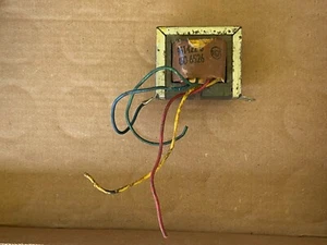 Transformador de salida RCA usado vintage para amplificador de consola 961422-5 450-6526 - Imagen 1 de 11