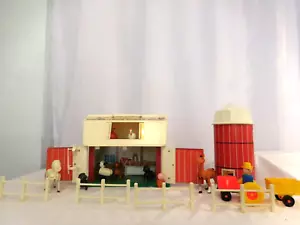Fisher Price Little People Play Family Farm #915 1968 + Silo + Animals + Peopl - Picture 1 of 12