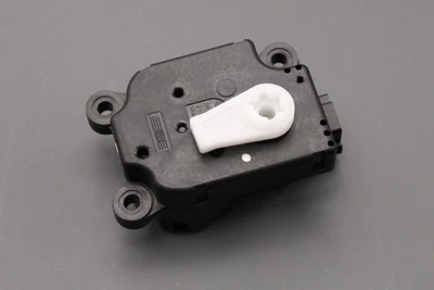 Genuine Land Rover Discovery 4 2010-2016 heater control motor (left) LR041273 - Image 1 of 4