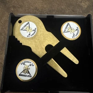 NEW St. Andrews Old Course Scotland Golf Divot Tool & Ball Markers - Picture 1 of 2