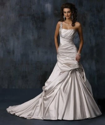 Maggie Sottero Fiorella Strapless Wedding Dress, White size 6, New Sample No Tag - Image 1 of 4