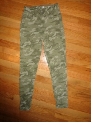 Pantalones camuflados para mujer SO tiro alto al tobillo talla 0/1 22x25 Foto 1 de 4