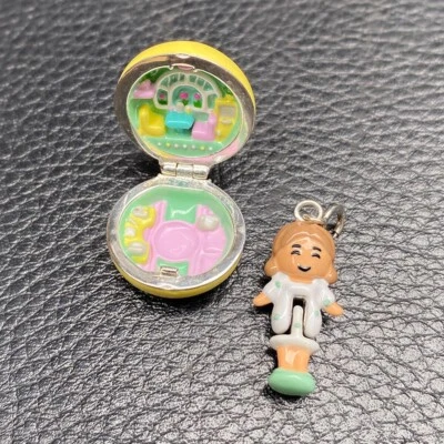 925 Sterling Silver 50s' Diner Polly Pocket Dangle Charm For Bracelet Bangle - Image 1 of 4