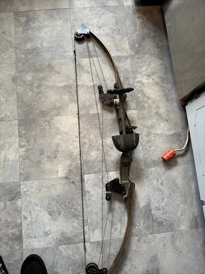BEAR POLAR LTD compound Bow PL. 95065c” Vintage - Image 1 of 4