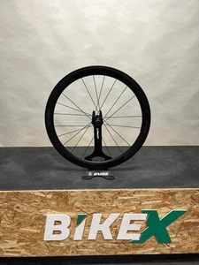 Bontrager Aeolus Carbon Disc 700c Wheelset - Picture 1 of 9