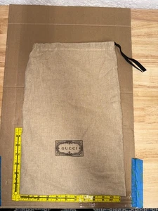 NUEVO Y Auténtico Bolso Gucci con Cordón 12" x 17" - Imagen 1 de 1