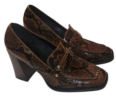 Nuevo con etiquetas Zapatos de salón Asos Talla 8 EU39 Mujer Marrón Piel de Serpiente Tacón Grueso Estilo Años 90 Y2k Foto 1 de 4