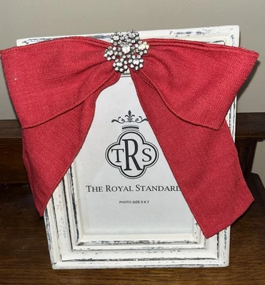 Marco de fotos de madera envejecida de vacaciones The Royal Standard 5x7 con lazo rojo nuevo con etiquetas Foto 1 de 4