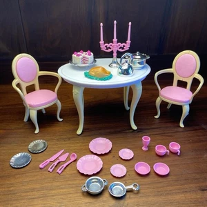 Barbie Mattel 1996 My Pieghevole Bella Casa Sala da Pranzo Tavolo Sedie Accessori - Foto 1 di 13