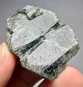 53 Karat voll abgeschlossener Apatit riesiger Kristall mit Einschlüssen @Skardu @PAK - Bild 1 von 8