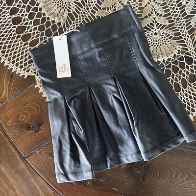 Nuevo con etiquetas Minifalda Gianni Bini GB Plisada Cuero Vegano Niñas Talla 6 Negra Cremallera Lateral Foto 1 de 4
