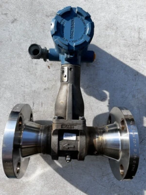 ROSEMOUNT 8800 SERIES VORTEX 2.0"- 150 STEAM FLOW METER 8800DF020SA1N1P1 4-20mA - Image 1 of 4