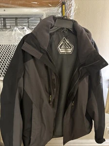 ZeroExposure Insulated Jacket Men Gr. M schwarz-grau abnehmbare Kapuze durchgehender Reißverschluss - Bild 1 von 4