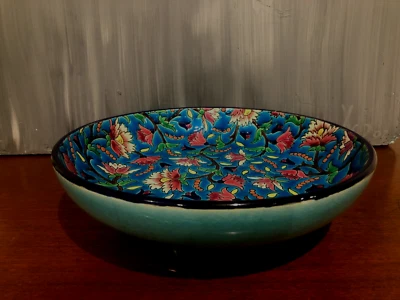 ANCIENNE COUPE SUR PIED EN ÉMAUX DE LONGWY  " FLEURS "  ( D 26,5 cm) - Photo 1/4