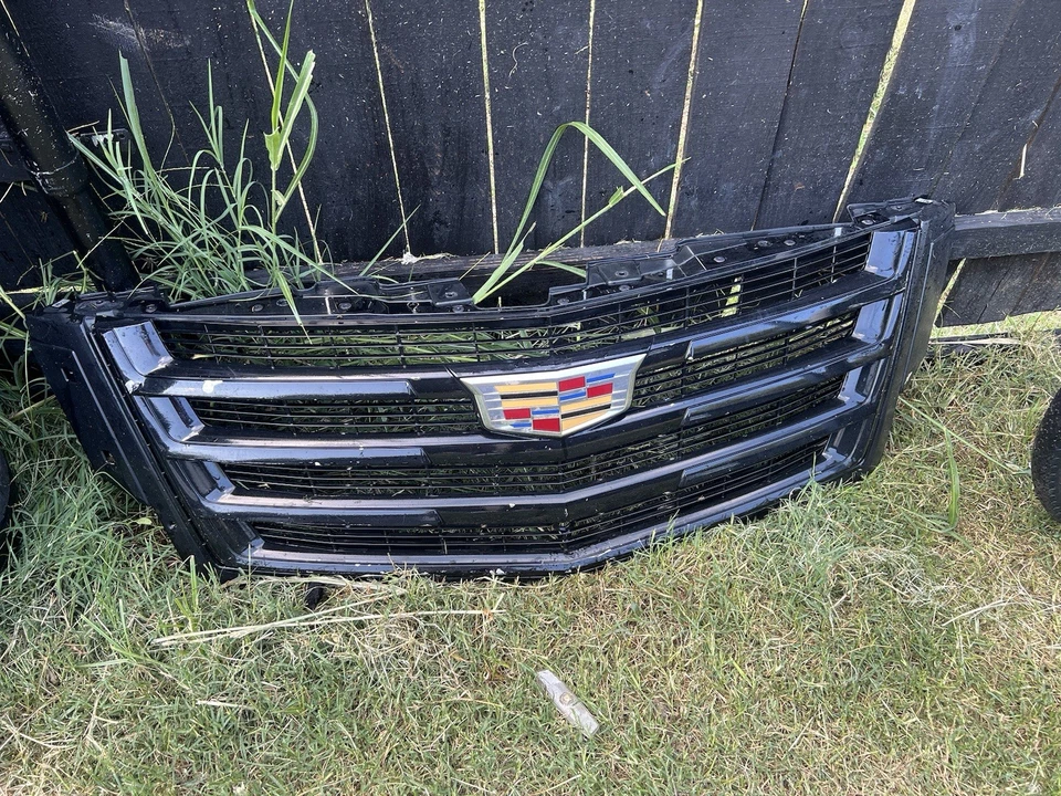 2015 cadillac escalade front grill - Image 1 of 1