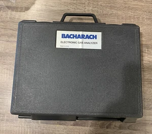 Bacharach 19-7037 / 19-7044 Oxor II Oxygen analyzer (case only) - Picture 1 of 10