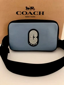 Coach Carrier Phone Crossbody In Colorblock With Coach Patch NWT - Picture 1 of 9
