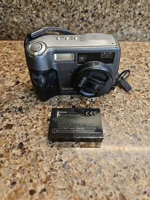 Kodak EasyShare DX7630 6.1MP 3x Digital Camera Repair/Parts Only Untested - Image 1 of 4