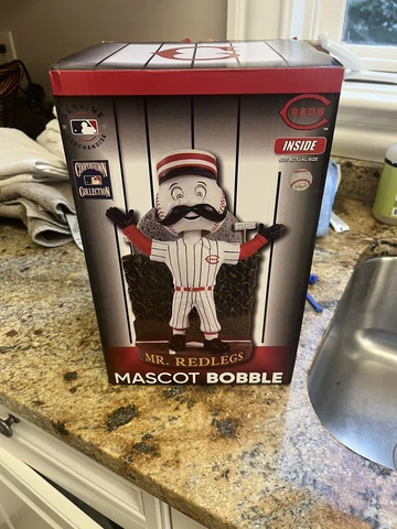 Mr. Redlegs Cincinnati Reds 2022 Dyersville Cornfield Bobblehead MLB Baseball Cover