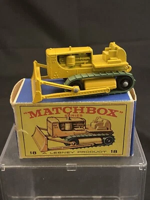 MATCHBOX NO.18 CATERPILLAR D8 BULLDOZER - Image 1 of 4