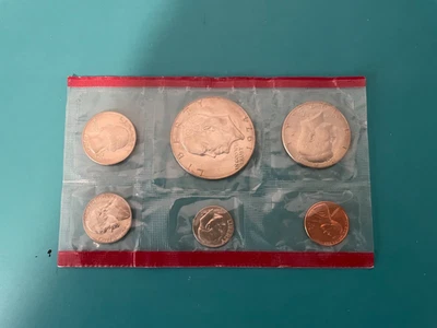 U.S. Mint 1974 Uncirculated Coin Set of six coins sealed in plastic - Image 1 of 2