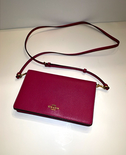 COACH HAYDEN POCHETTE A TRACOLLA PIEGHEVOLE COLORE LAMPONE STILE MULTIDIREZIONALE