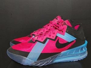 Nike Lebron XVIII 18 Low 'Fireberry' Negro Rosa Zapatilla Para Hombre Talla 10- Nuevo en Caja - Imagen 1 de 8