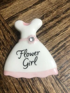 Ceramic FLOWER GIRL Dress Pin 2" White/Pink - Imagen 1 de 2