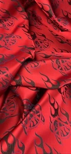 Rot Schwarz Flammen Chinesischer Brokat Stoff 45" PREIS PRO METER - Bild 1 von 2