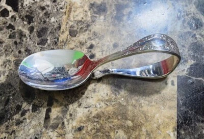 CUCHARA BEBÉ MANGO CURVO ROSA BARROCA PLATEADA MEDIADOS DE SIGLO c1967 👶👩‍🍼 Foto 1 de 4