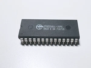 CY62256LL-70PC Cypress CMOS Static RAM 256K 32Kx8 SRAM Memory IC 70ns DIP-28 - Picture 1 of 3