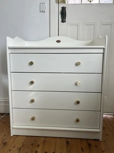 Boori Country Collection with Storage Dresser with top change table - White - Picture 1 of 5