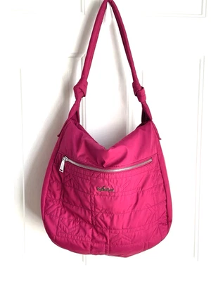 Bolso de Hombro Kipling Acolchado Rosa Fucsia Suave Multicolor Forro a Cuadros Impecable Foto 1 de 4