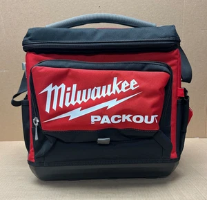 [NEU] (48-22-8302) Milwaukee PACKOUT™ Kühlbox - Bild 1 von 5